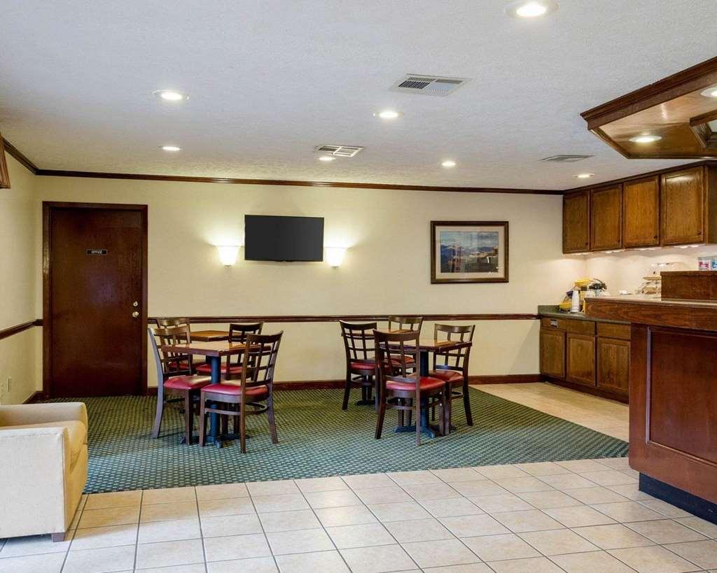 Econo Lodge Kosciusko Restoran gambar
